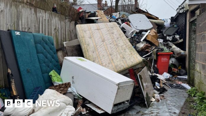 Fly tippers face punishment up clearing up rubbish