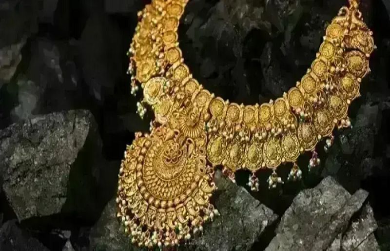 Gold Price Jumps Rs13,300 Per Tola in Pakistan - SUCH TV