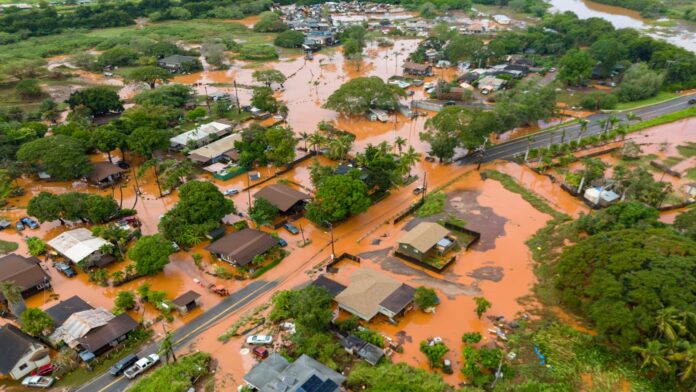 Hawaii suffers its worst flooding in 20 years and forecasters warn more rain is coming