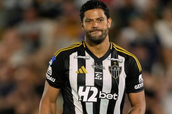 Huge brawl at Brazilian Cup soccer final leads to 23 red cards and police intervention