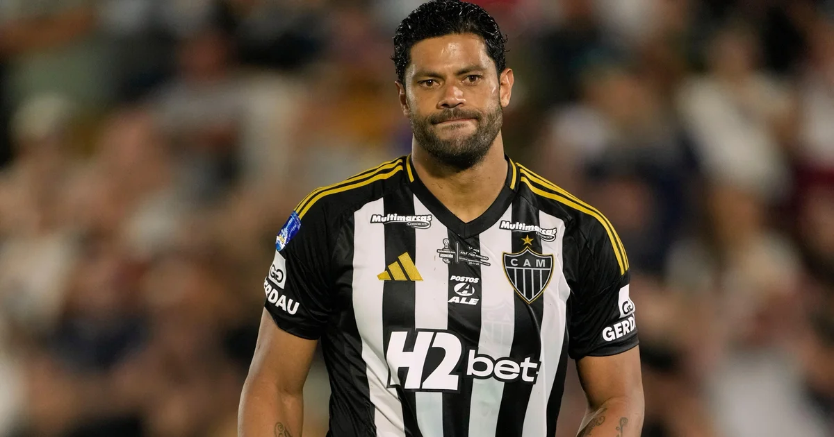 Huge brawl at Brazilian Cup soccer final leads to 23 red cards and police intervention