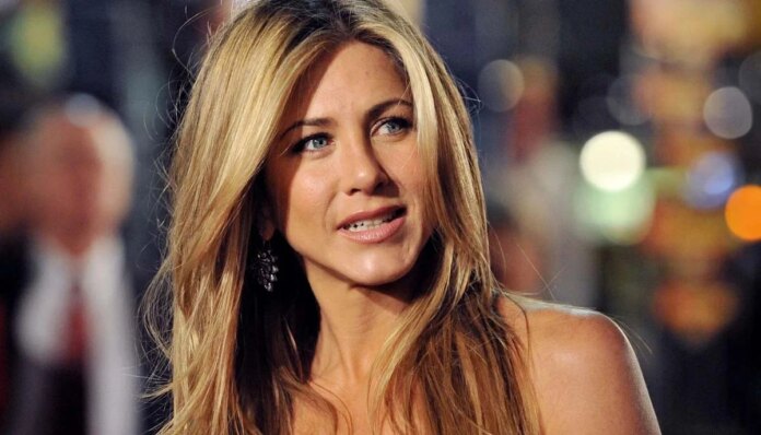 Jennifer Aniston faces tough wedding call