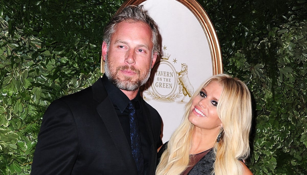 Jessica Simpson, Eric Johnson still living together despite announcing split last year