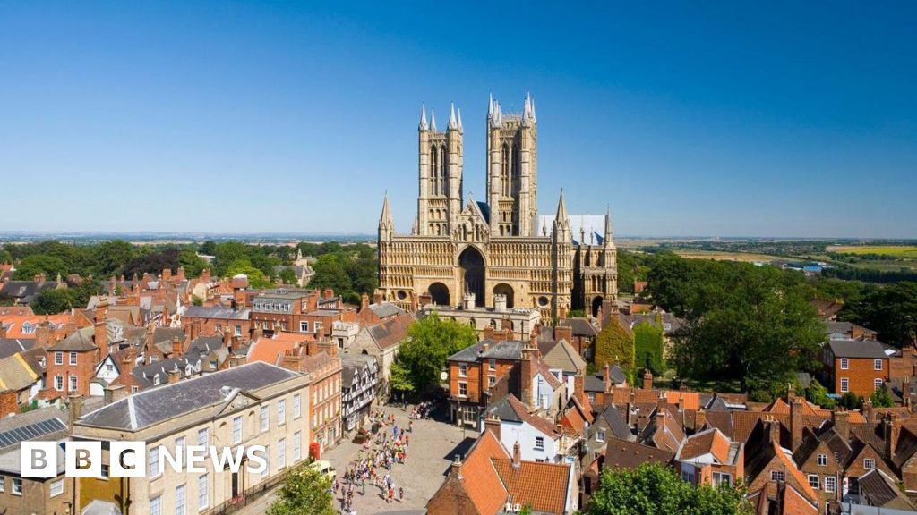 Lincolnshire County Councillors scrap 2050 carbon neutral target