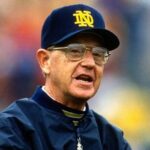 Lou Holtz, coach who led Notre Dame to 1988 title, dies at 89