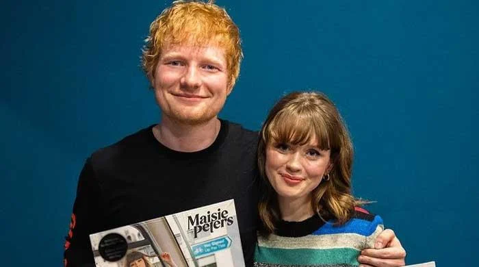 Maisie Peters surprises fans in Australia with Ed Sheeran