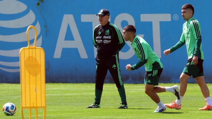 Mexico missing 12 regulars for Belgium, Portugal friendlies
