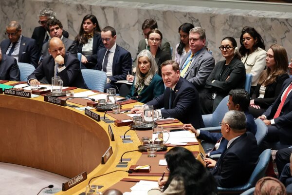 Mike Waltz turns tables on Iranian envoy at heated UN meeting