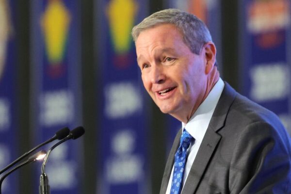 Mitch Barnhart retiring as Kentucky AD for new role at school