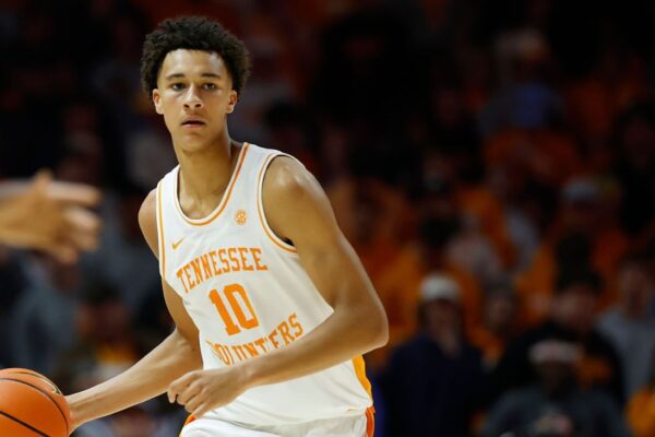 Nate Ament out for Tennessee-South Carolina with leg injury