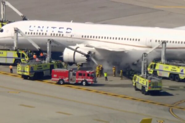 New Jersey-bound United flight makes emergency landing at LAX after engine fire