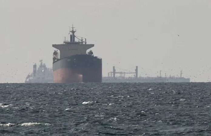 Oil prices fall, bonds struggle on hawkish rate repricing as Iran war rages - SUCH TV