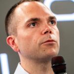 Oracle stock jumps 7% on earnings beat and increased guidance as cloud revenue climbs 44%