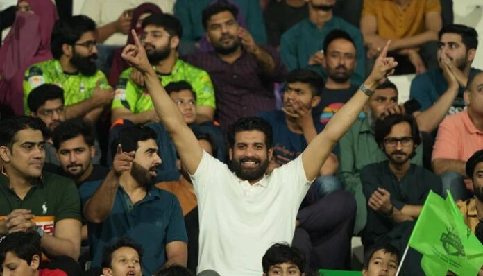 PSL franchise owners urge PM Shehbaz to allow fans back into stadiums