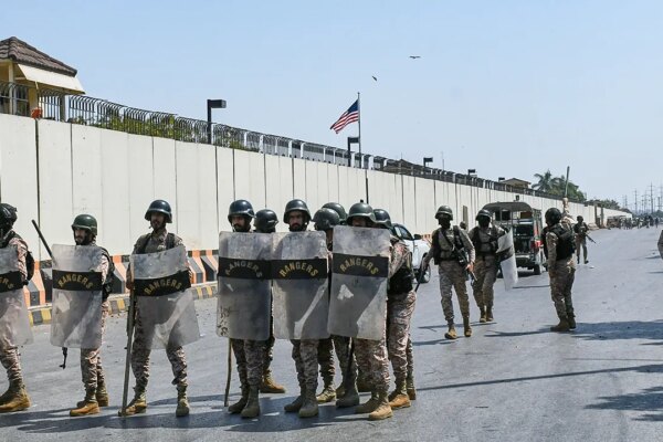 Protesters storm US Consulate in Pakistan, at least 9 dead