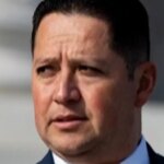 Republicans calling on Gonzales to drop reelection bid
