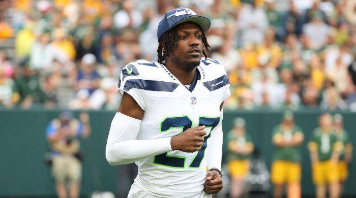 Riq Woolen joins Philadelphia Eagles on one-year $15M deal