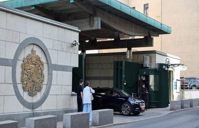 Russia expels UK diplomat on spying allegations - SUCH TV