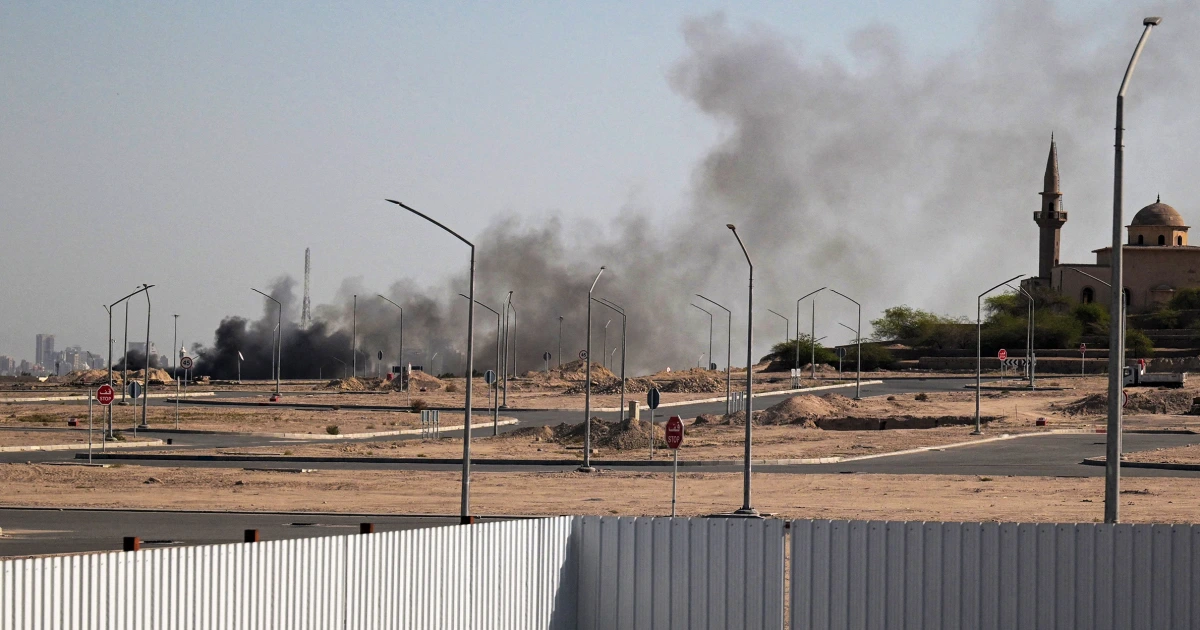 State Department urges Americans across Mideast to depart as strikes continue