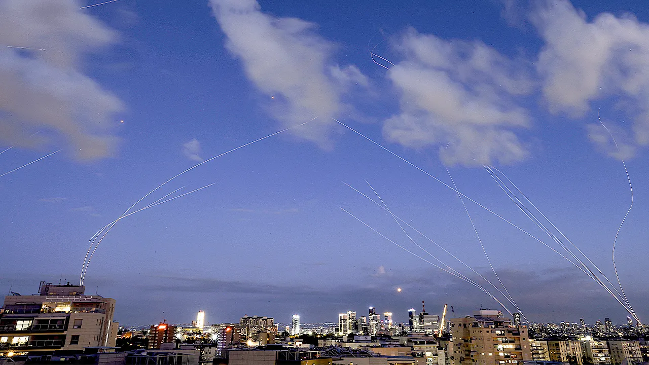 Tel Aviv analyst shelters from 30 missile sirens in 48 hours, says Iran ‘won’t recover'