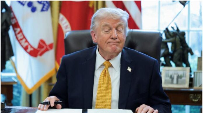 Trump was warned of likely Iranian retaliation on Gulf allies: sources 