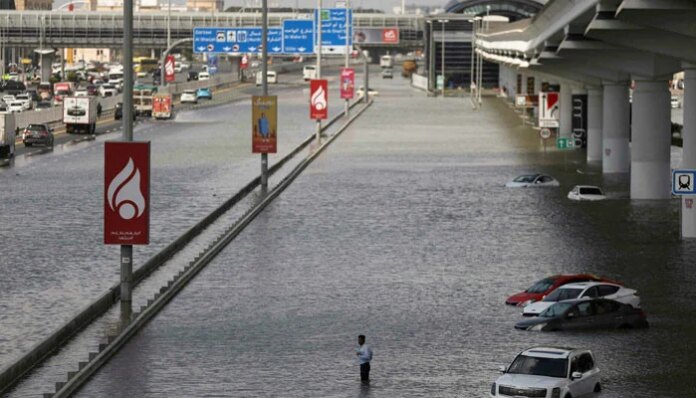 UAE authorities advise prayers at home amid heavy rain