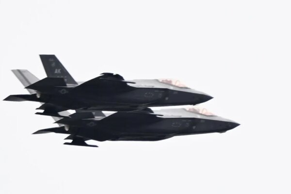 US scrambles fighter jets to track 2 Russian warplanes flying near American airspace