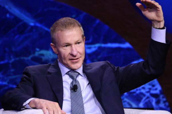 United CEO Scott Kirby says higher airfare could be ahead after fuel price spike