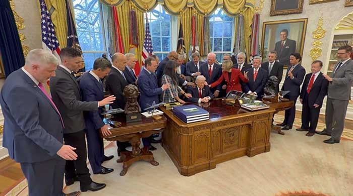 WATCH: Pastors pray for Trump in Oval Office amid US-Israel war with Iran