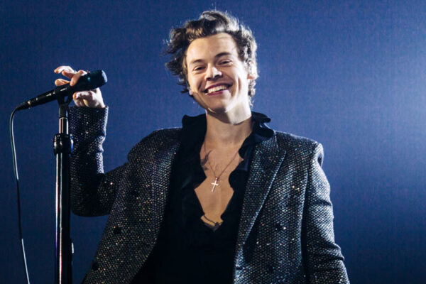 Why Harry Styles broke down on dance floor in Berlin?
