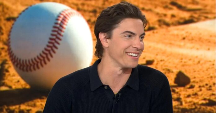 A Broadway star on his new role with the Savannah Bananas