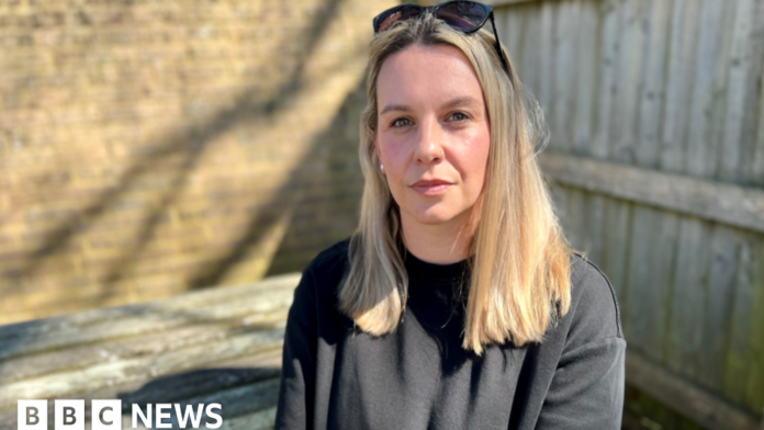 'Adenomyosis ruined my life' says Hampshire woman