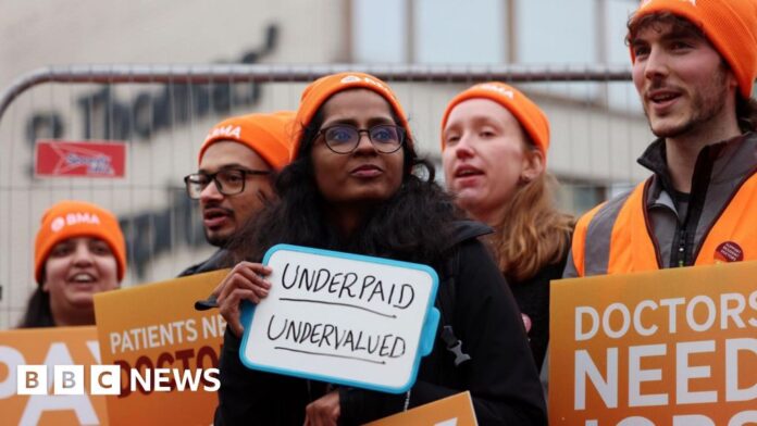 Doctors' strike: Don't put off treatment during walkout, NHS tells patients