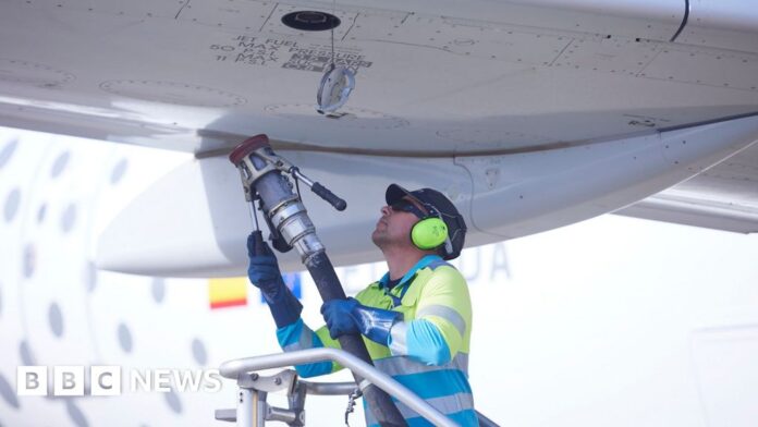 EU airline industry warns of fuel shortages if Strait of Hormuz stays closed