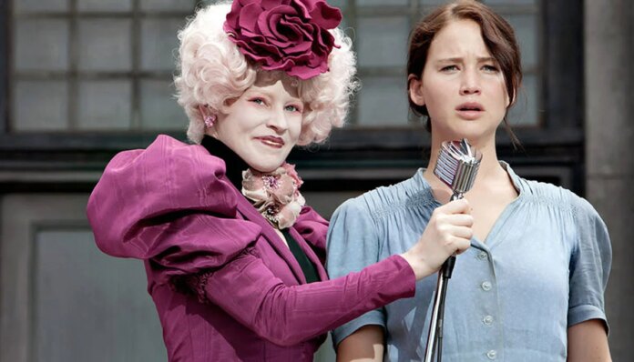 Elizabeth Banks gets candid about her 'Hunger Games' role and politics