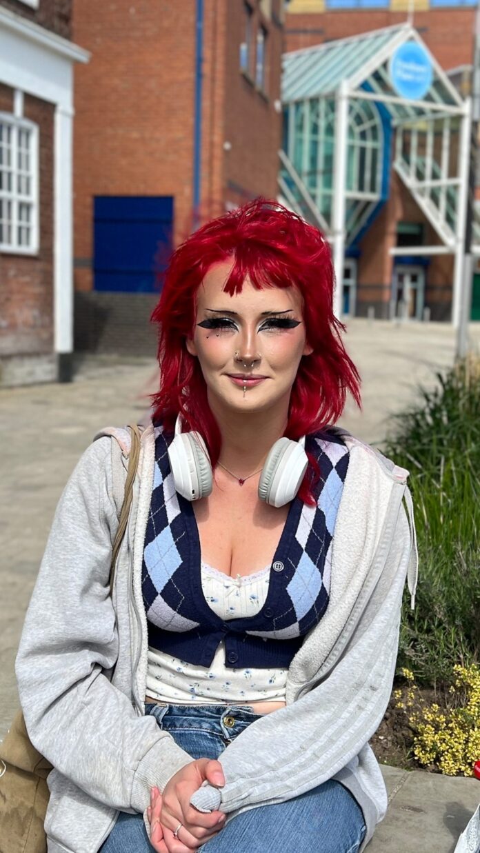 Grimsby shoppers on high street decline ahead of elections