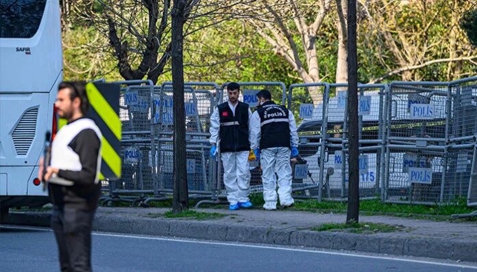 Gunman killed, 2 wounded in shootout outside Israel's Istanbul consulate