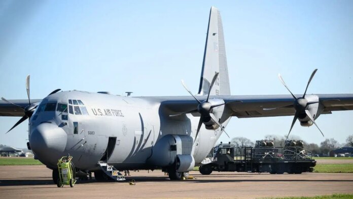 Man climbs onto US military aircraft in Ireland, attacks it with hatchet: report