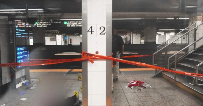 Man with machete fatally shot at NYC's Grand Central after slashing attack, NYPD says