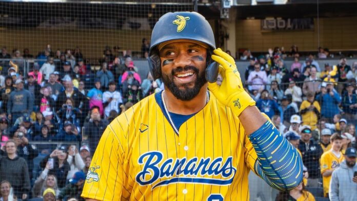 Russell Wilson joins Savannah Bananas at Yankee Stadium