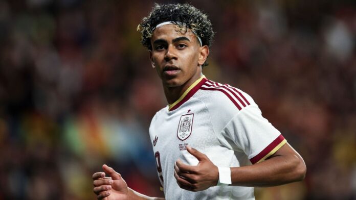 Spain's Lamine Yamal condemns anti-Muslim chants; police investigate