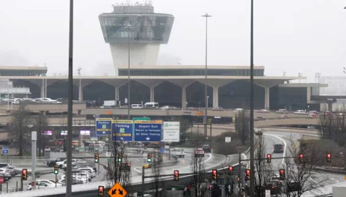 Airlines and business groups warn of chaos if US restricts international flights