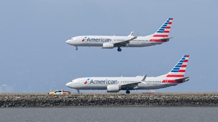 American Airlines picks SpaceX's Starlink for in-flight Wi-Fi on more than 500 planes