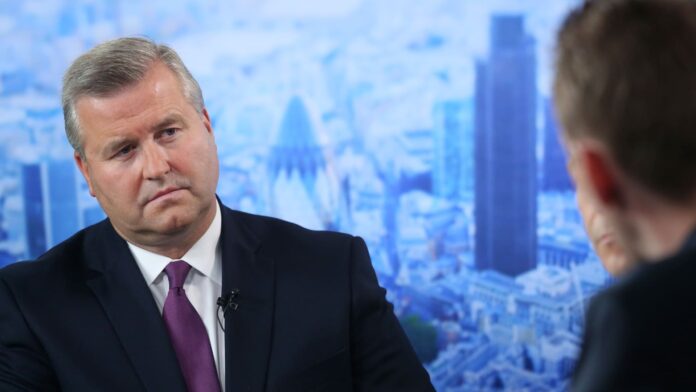 BP's ousted chairman Albert Manifold disputes accusations over his conduct