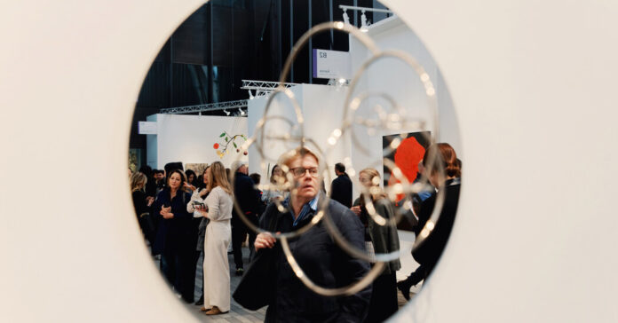 Best Booths at Frieze, the Workhorse of Contemporary Art