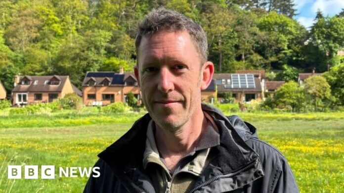 Boxes to track for signs of the endangered water vole in Shropshire