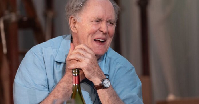 Broadway’s ‘Giant,’ With John Lithgow as Roald Dahl, Turns a Profit in 10 Weeks