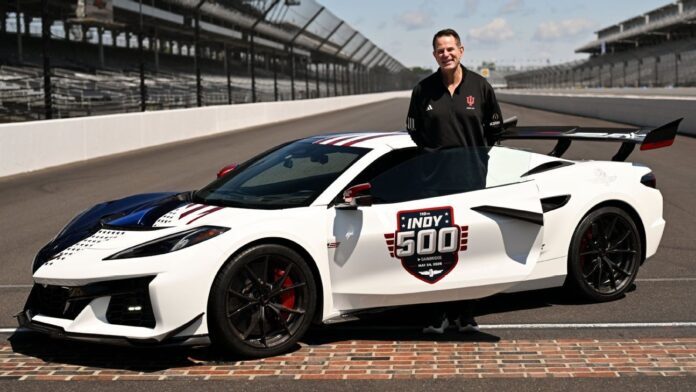 Curt Cignetti drives honorary pace car at 2026 Indy 500