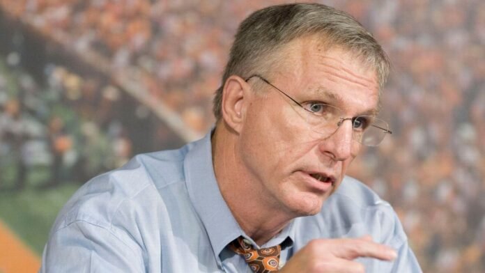 Ex-Clemson AD Terry Don Phillips, who hired Swinney, dies at 78