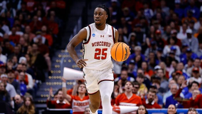 Ex-Wisconsin guard John Blackwell withdraws from NBA draft, heads to Duke